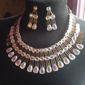 Sparkly Necklace & Earring Set